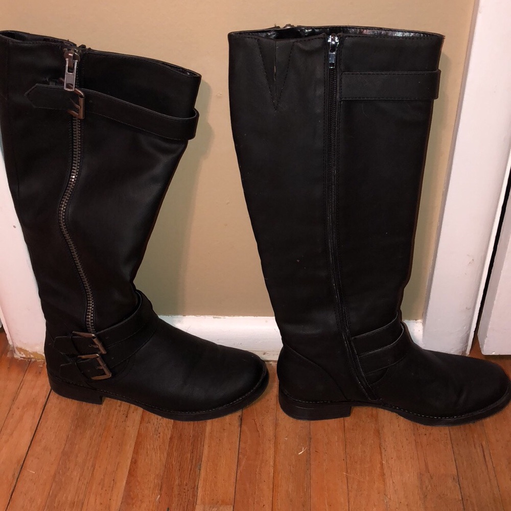 Black boots